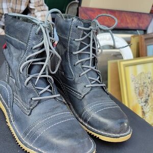 Men's Dark Gray Leather Lace-Up Boots